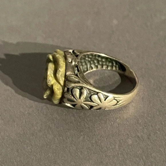 Green rose 🌹925 silver cocktail ring size 6. Made in Ireland & hallmark stamps. - Picture 7 of 14